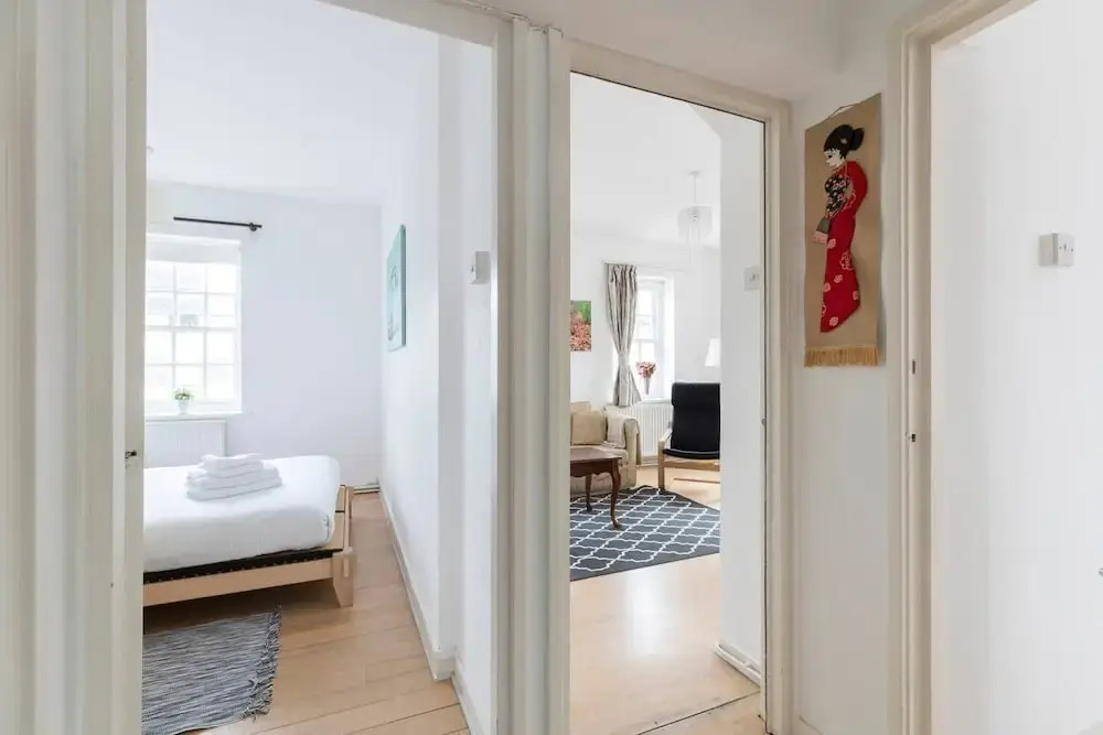 Charming 2 bed flat close to Big Ben (for 5)