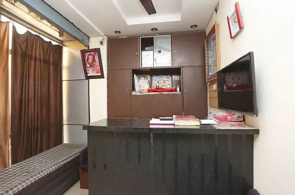OYO 23293 Hotel Dev Residency