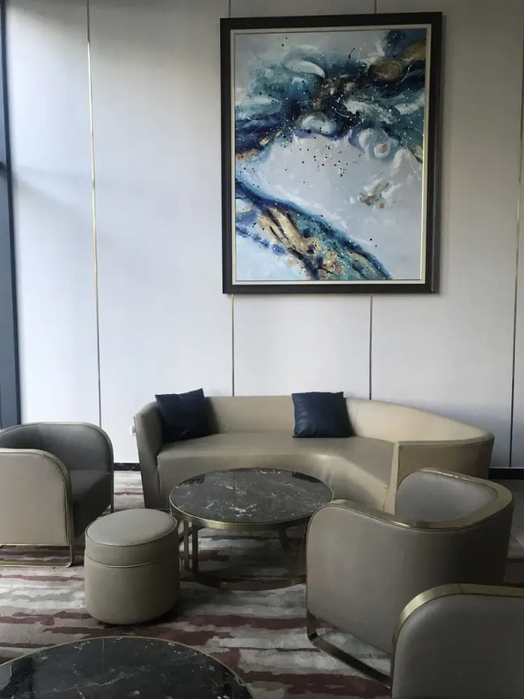 Halo Apartment