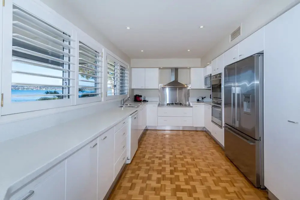 Waterfront Wonderland 41 Foreshore Dr stunning house with a lift linen Wi Fi and ducted air conditioning