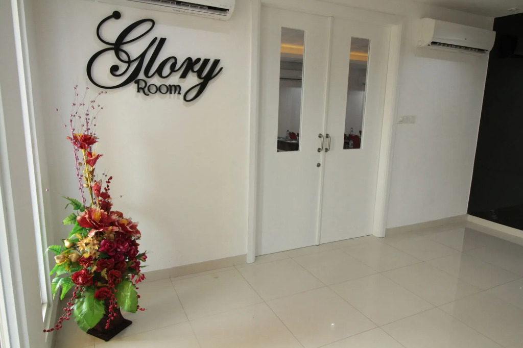 The Win Hotel Surabaya