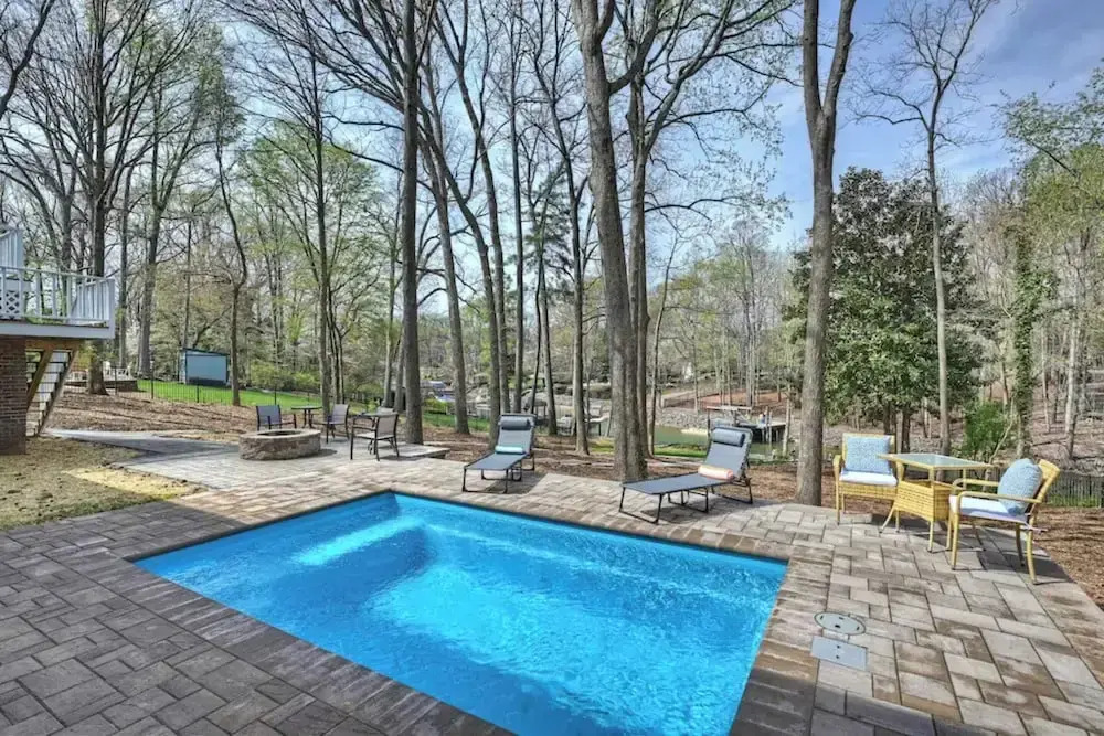 Porch Paradise by Avantstay New Pool, Firepit