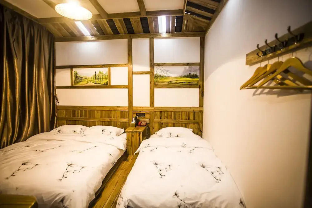 Zhangjiajie Guyong Inn
