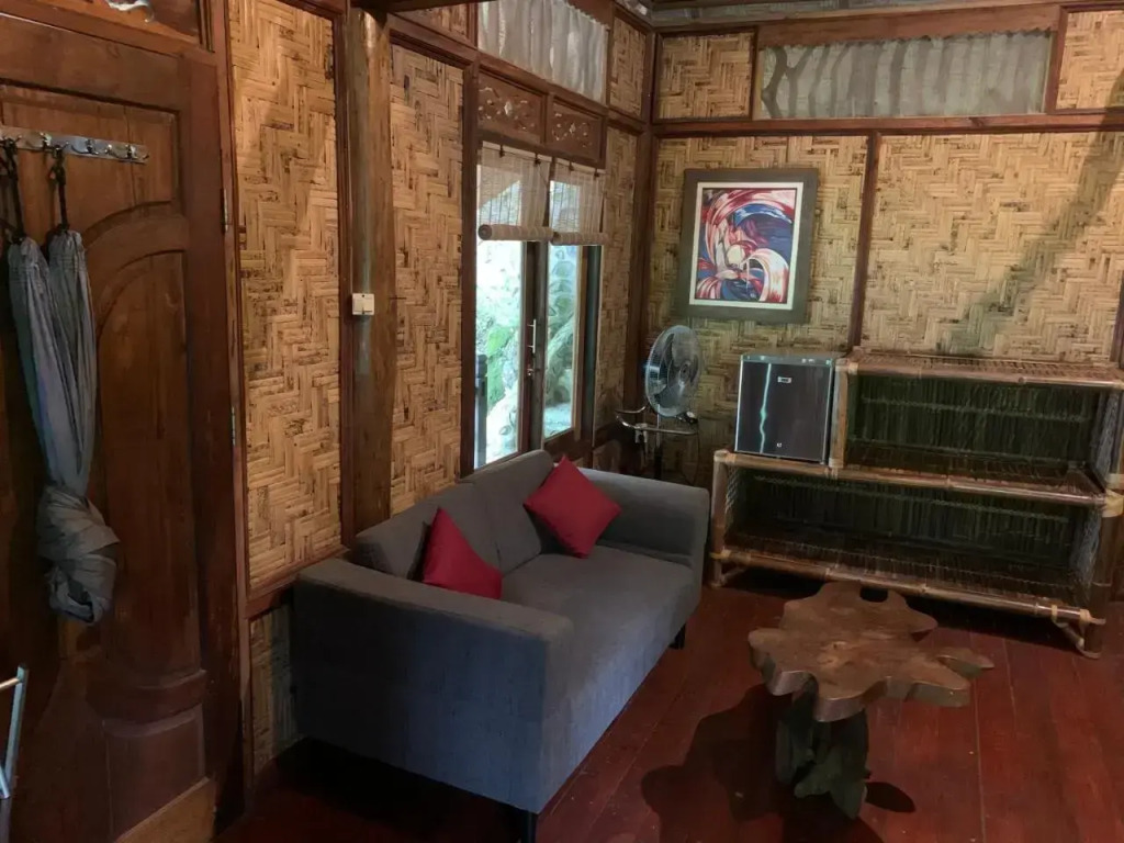 Kupu Kupu Garden Guest House & Cafe