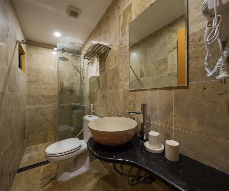 Centraltique Homestay