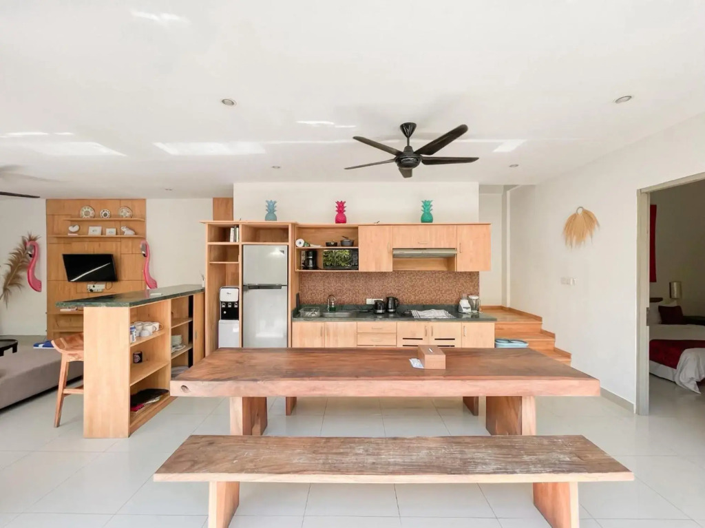 3BR Del Mar Beach Villas Near La Plancha Seminyak