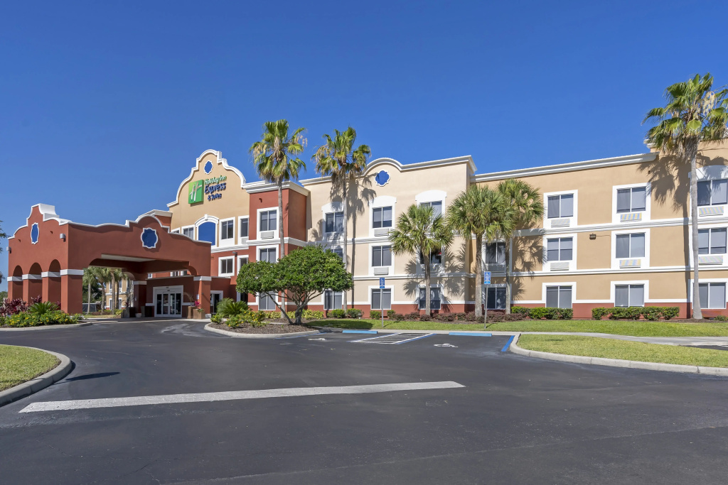 Holiday Inn Express Hotel & Suites - The Villages by IHG