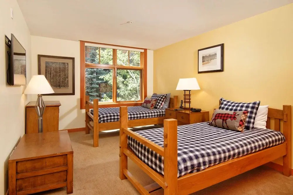90 Carriage Way #3312 (203160-9297) - 3 Br Condo
