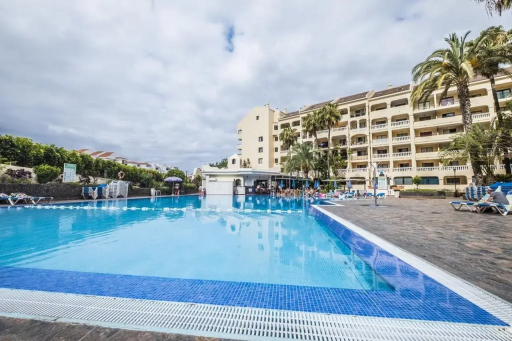 Castle Harbour Holiday Home Heated Pool Views by LoveTenerife