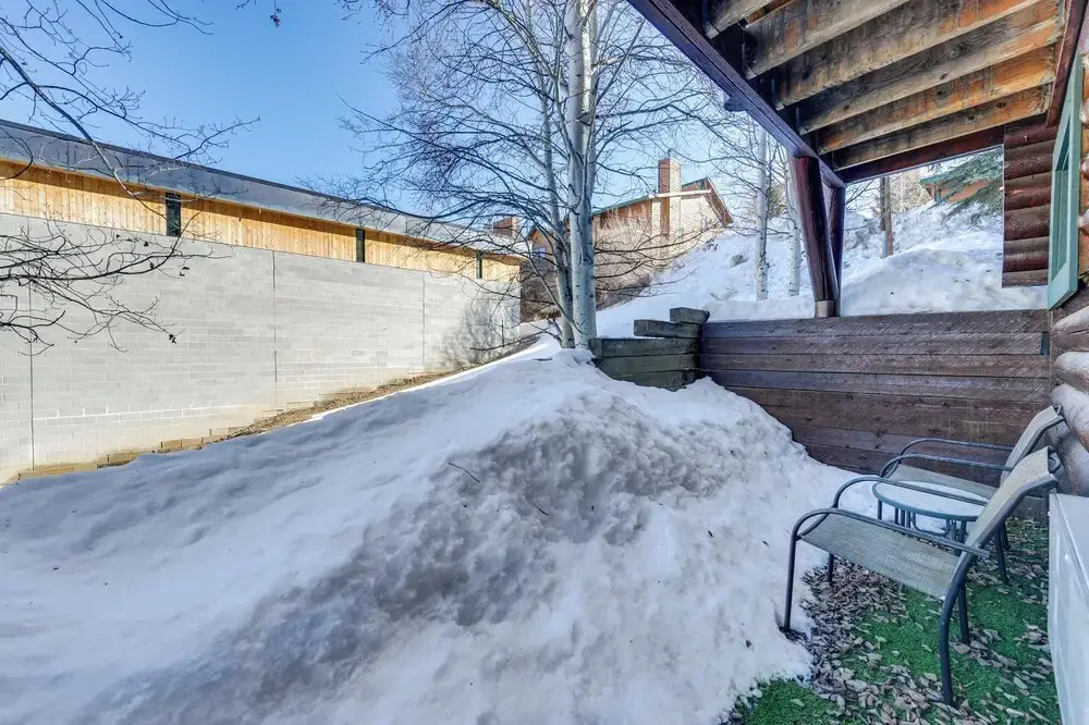 Jackson Condo w/ Fireplace < Half Mi to Snow King!