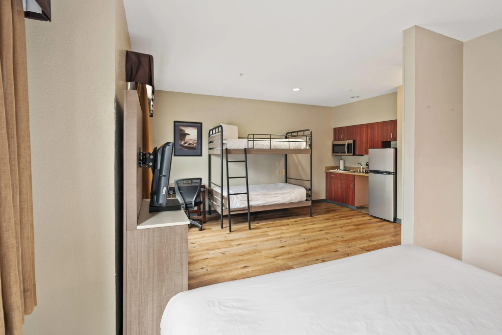 Hawthorn Suites by Wyndham Rancho Cordova/Folsom