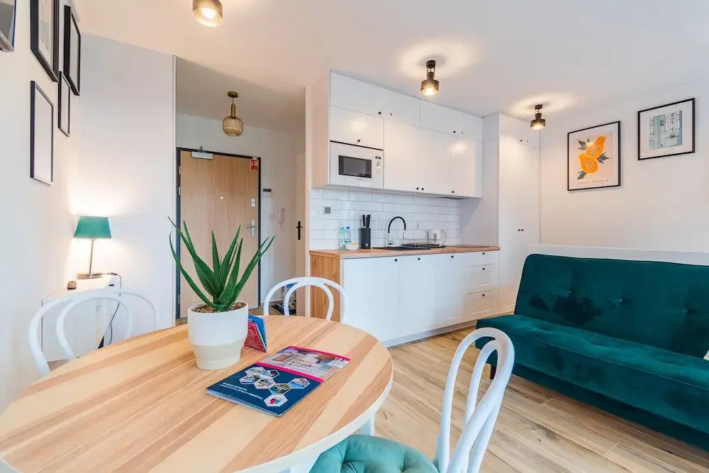 APARTAMENTY MIERZEJA - STEGNA PARK STUDIO, 500m od plaży, bezpłatny meleks