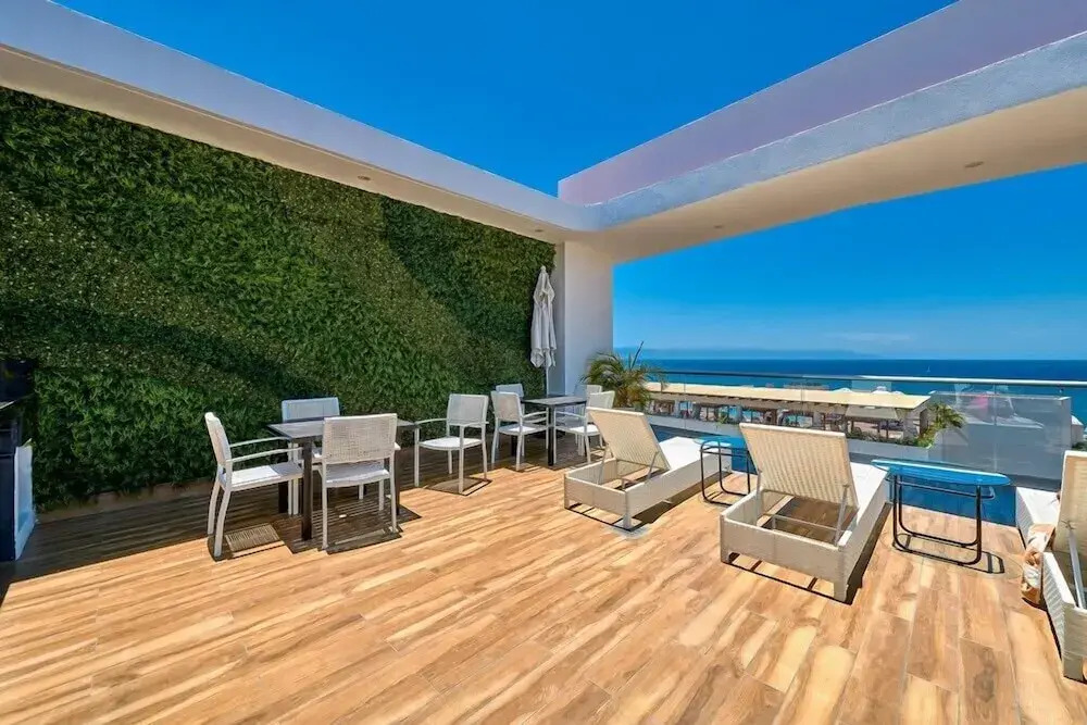 New 1 Br Unit 2 Min From Beach - Pool - King Bed