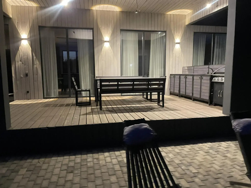 Дом с панорамными окнами