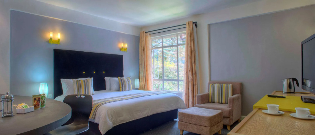 West Wood Hotel