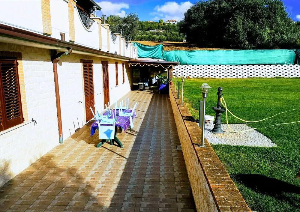 Vittorio Home
