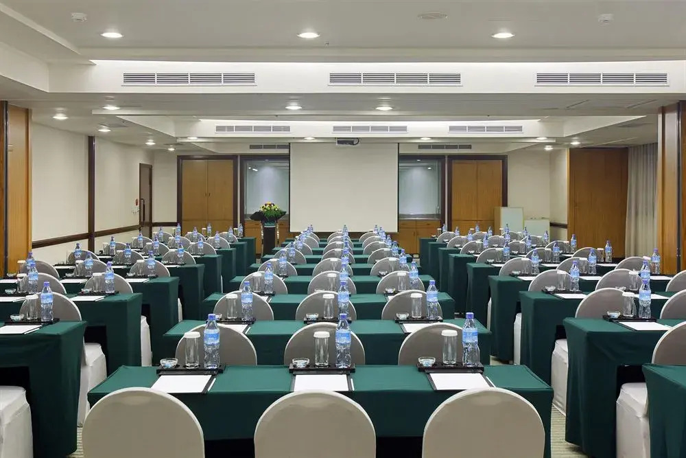 HiONE Holiday Hotel