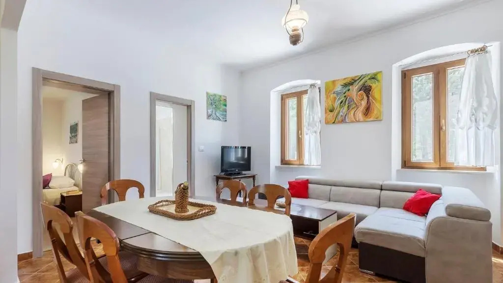 Villa Ana