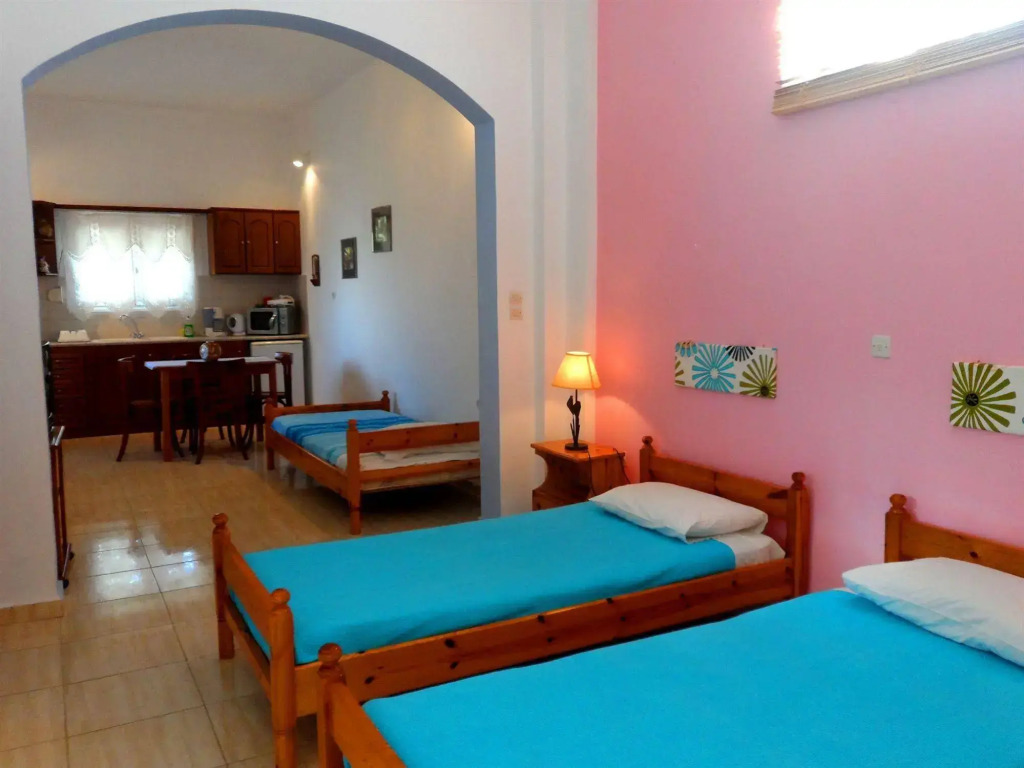 Papafotis Apartments & Suites