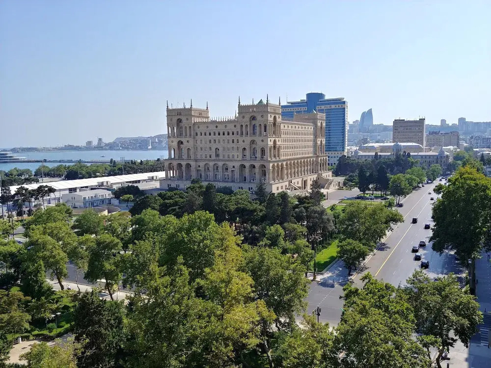 Apartment with Caspian Sea and F1 view
