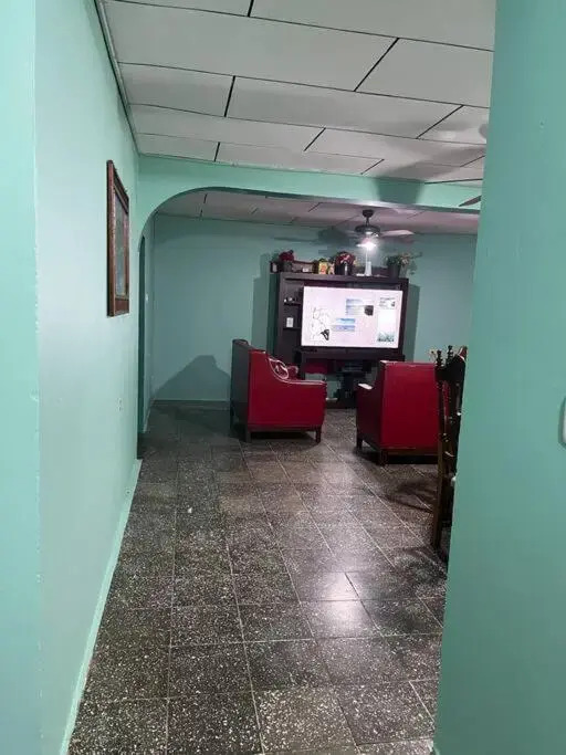 Agradable casa con 3 cuartos 2 baños cómodos..!!