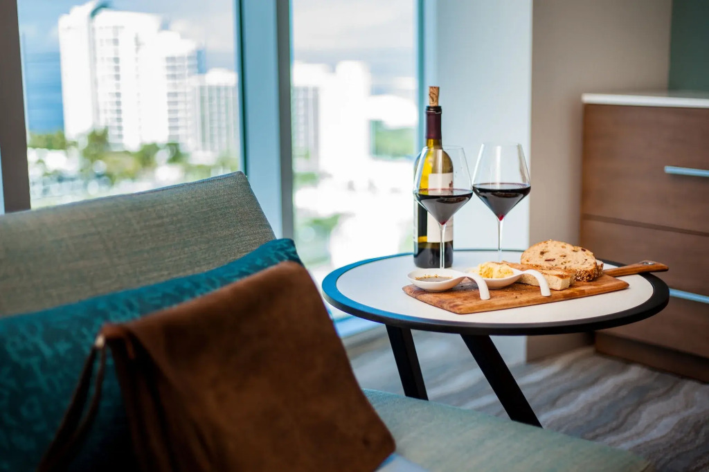 Embassy Suites By Hilton Sarasota