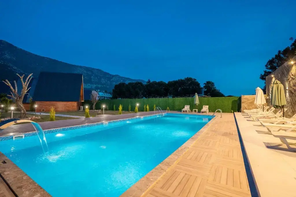 Karaoz Safir Bungalov