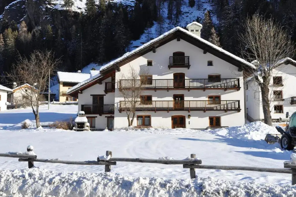 Flora Alpina apartments-Residenza Verdebjo