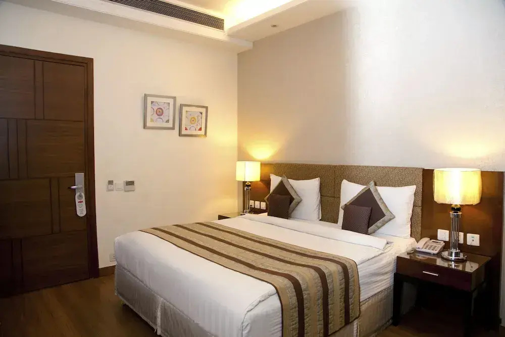 Alpina Hotels & Suites