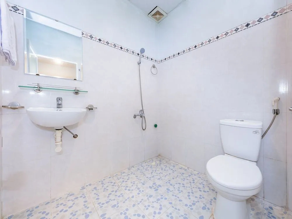 Spot On 793 Minh Hoang Hotel