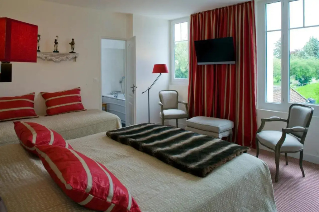 Logis Hôtel Auberge Du Centre Châteaux de la Loire
