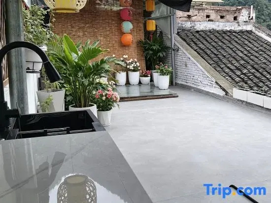 Qingping · Jian Homestay (Zhenyuan Ancient Town)