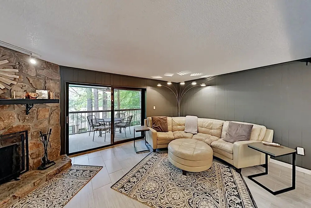 Yetis Hideaway W/ 3 Pools - Near Skiing, Dining 2 Bedroom Condo
