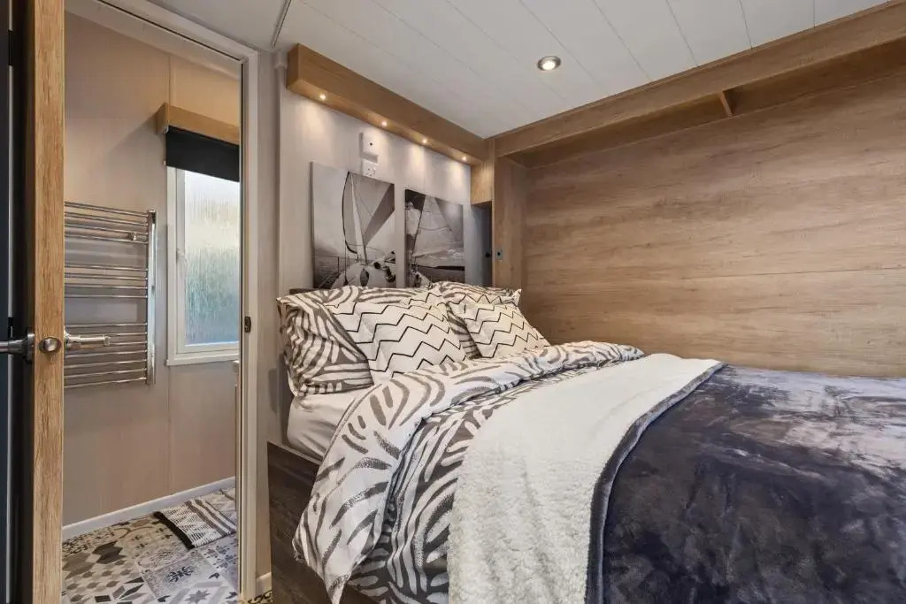 The Escape Luxury Pod Close To Beach