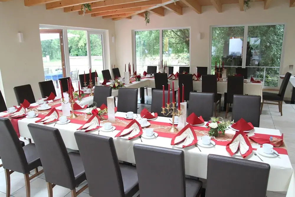 Land-Gut-Hotel- Weisser Schwan