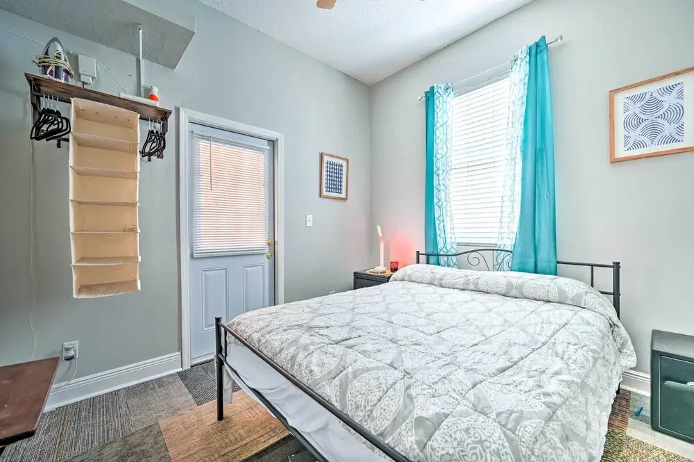 Updated Ybor City Duplex ~ 1/2 Mi to Seventh Ave!