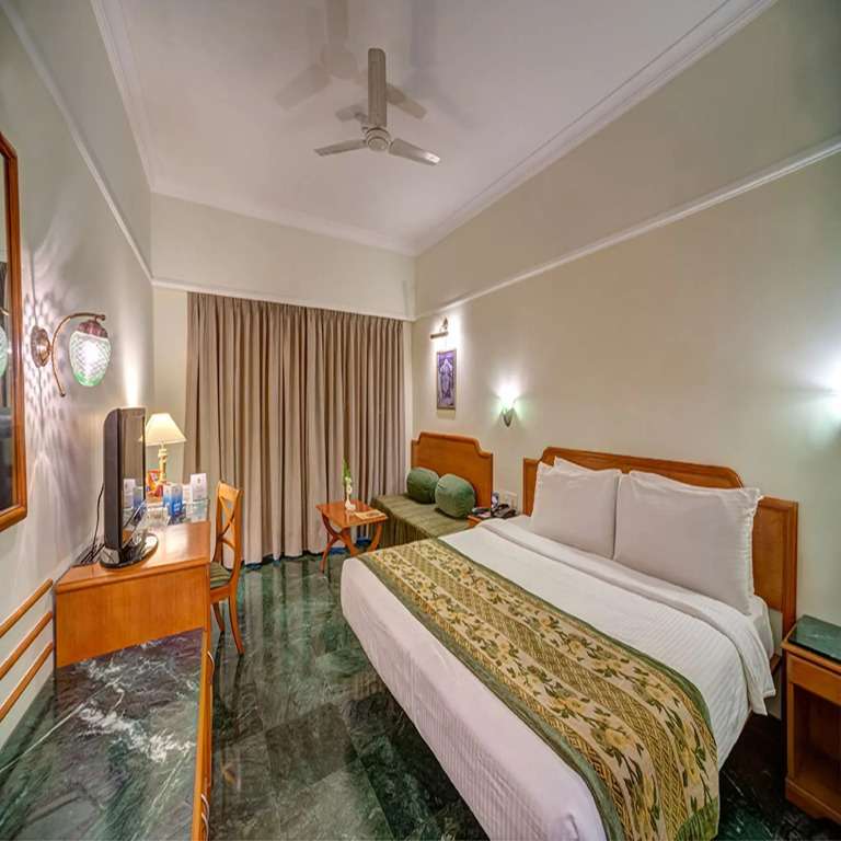 Shraddha Inn - Shirdi