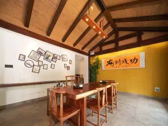 Yunyinxi Junlanzhai Homestay (Phoenix Ancient City Branch)
