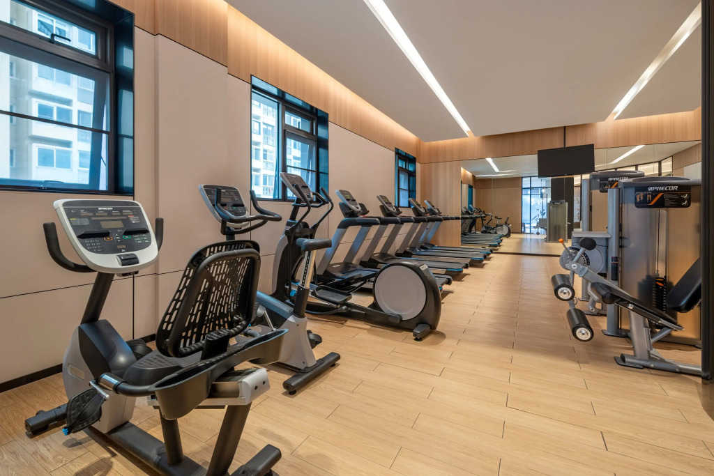 Holiday Inn Shanghai Nanjing Road by IHG