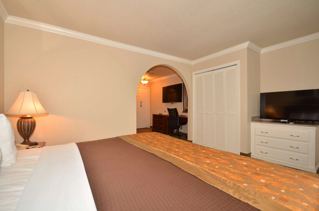 Inn of McAlester