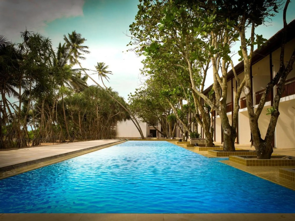 Pandanus Beach Resort & Spa