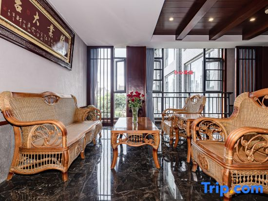 Li Jing Hotel Mile