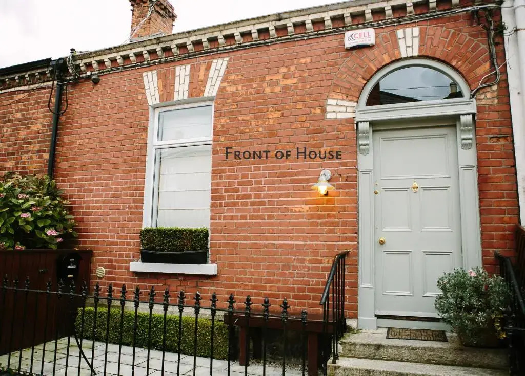 Cosy Home; Sleeps 10/11. City 15 minutes’ walk