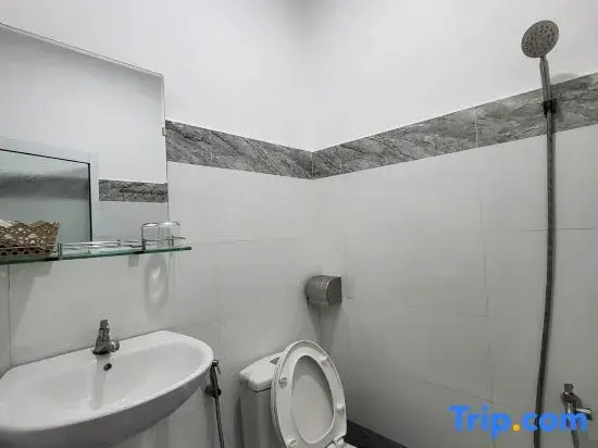 GIA BẢO TÂY ĐÔ 2 Motel