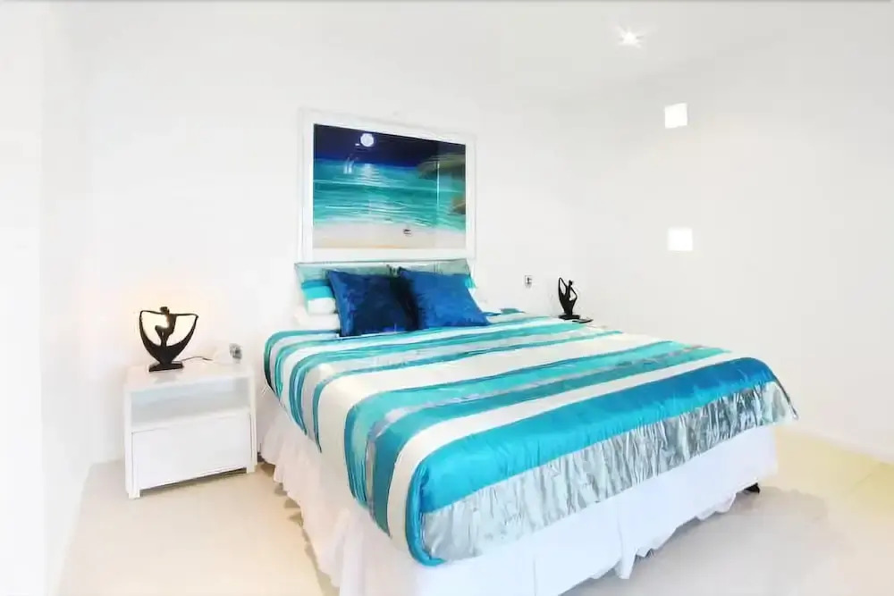 Edge Apartments on Hamilton Island by HIHA