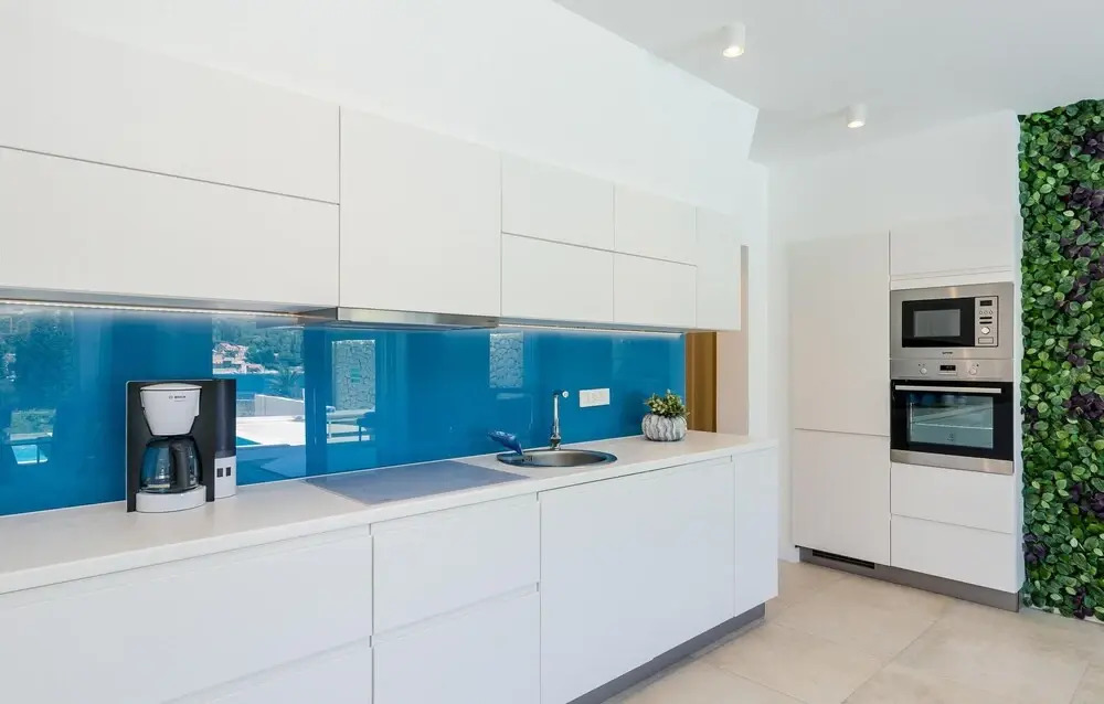 Four-Bedroom Holiday Home In Zaton Mali