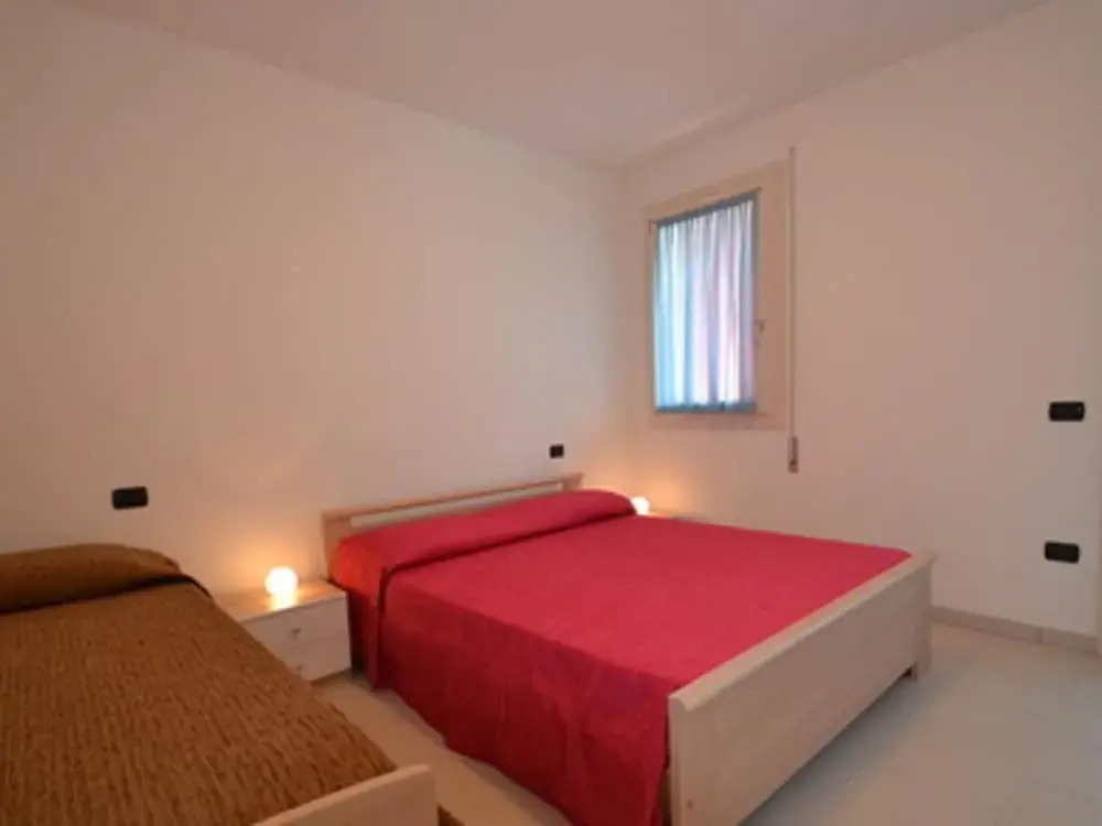 Spacious Apartment in Rosolina Mare Near Sea