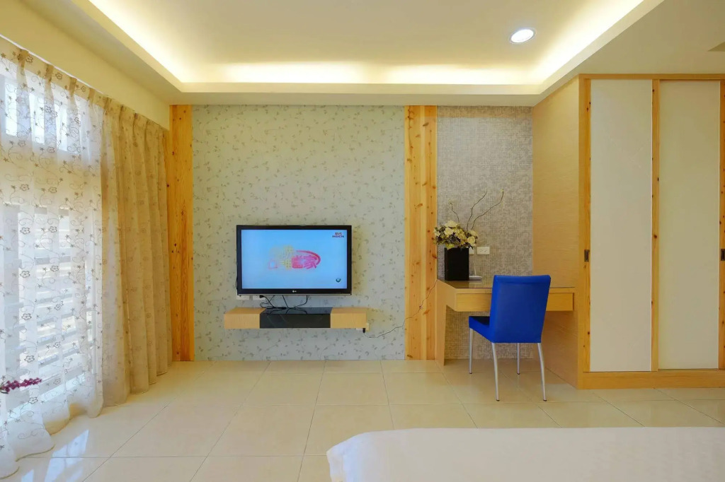 Mimi's house