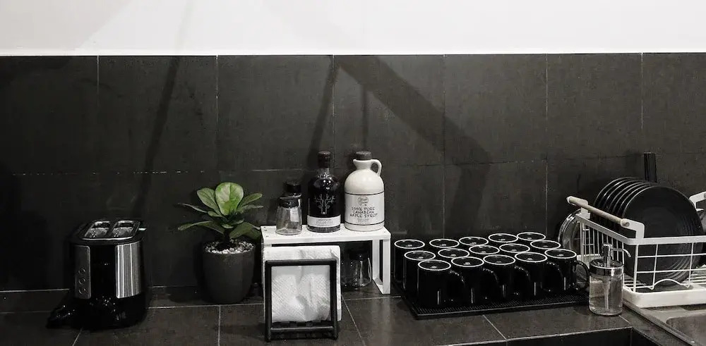 Pin Poshtel