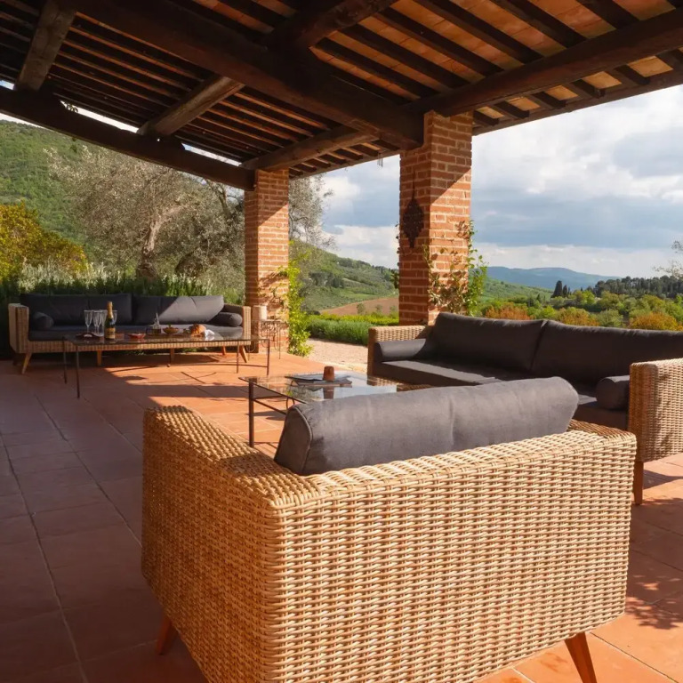 Countryside Villa With Pool
